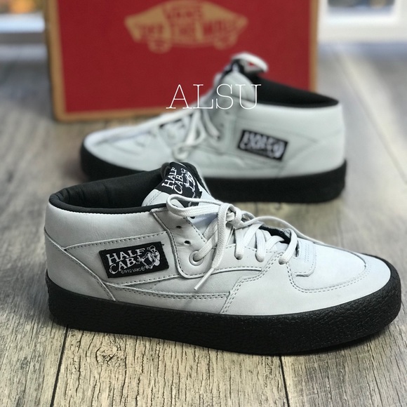 vans half crepe